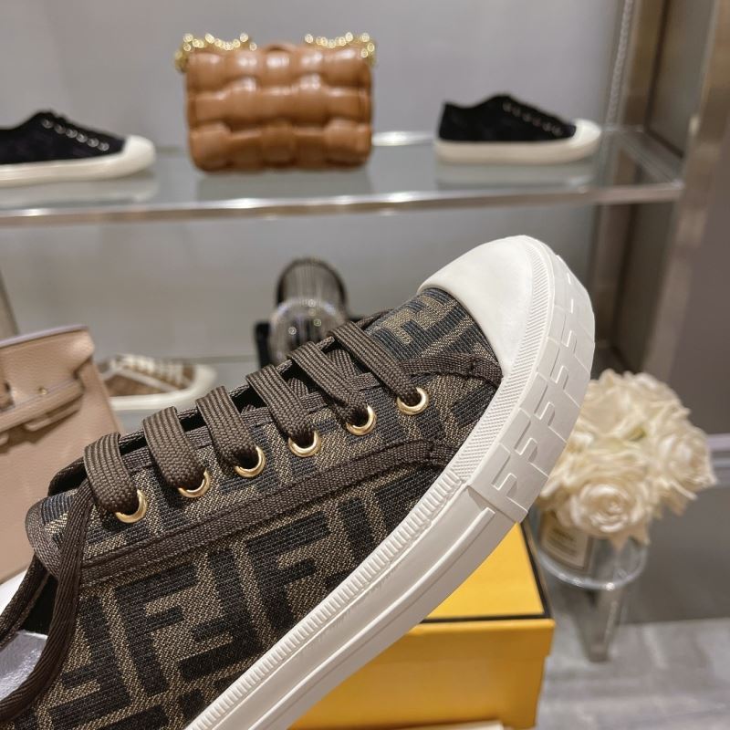 Fendi Low Shoes